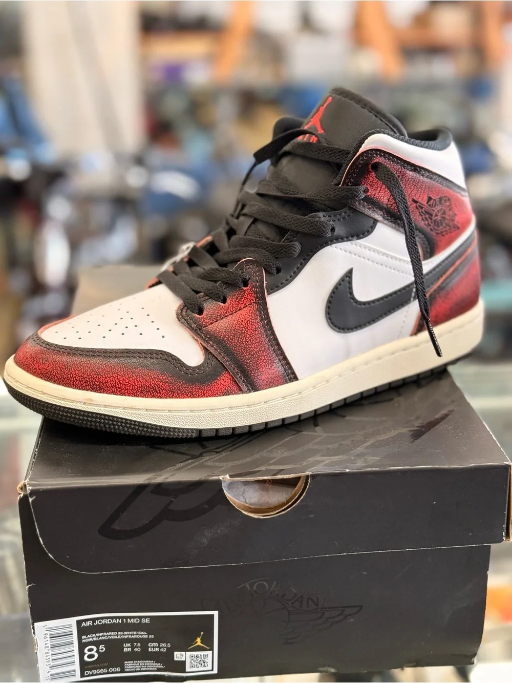 Jordan Retro High-Top Sneakers - White / Black / Red